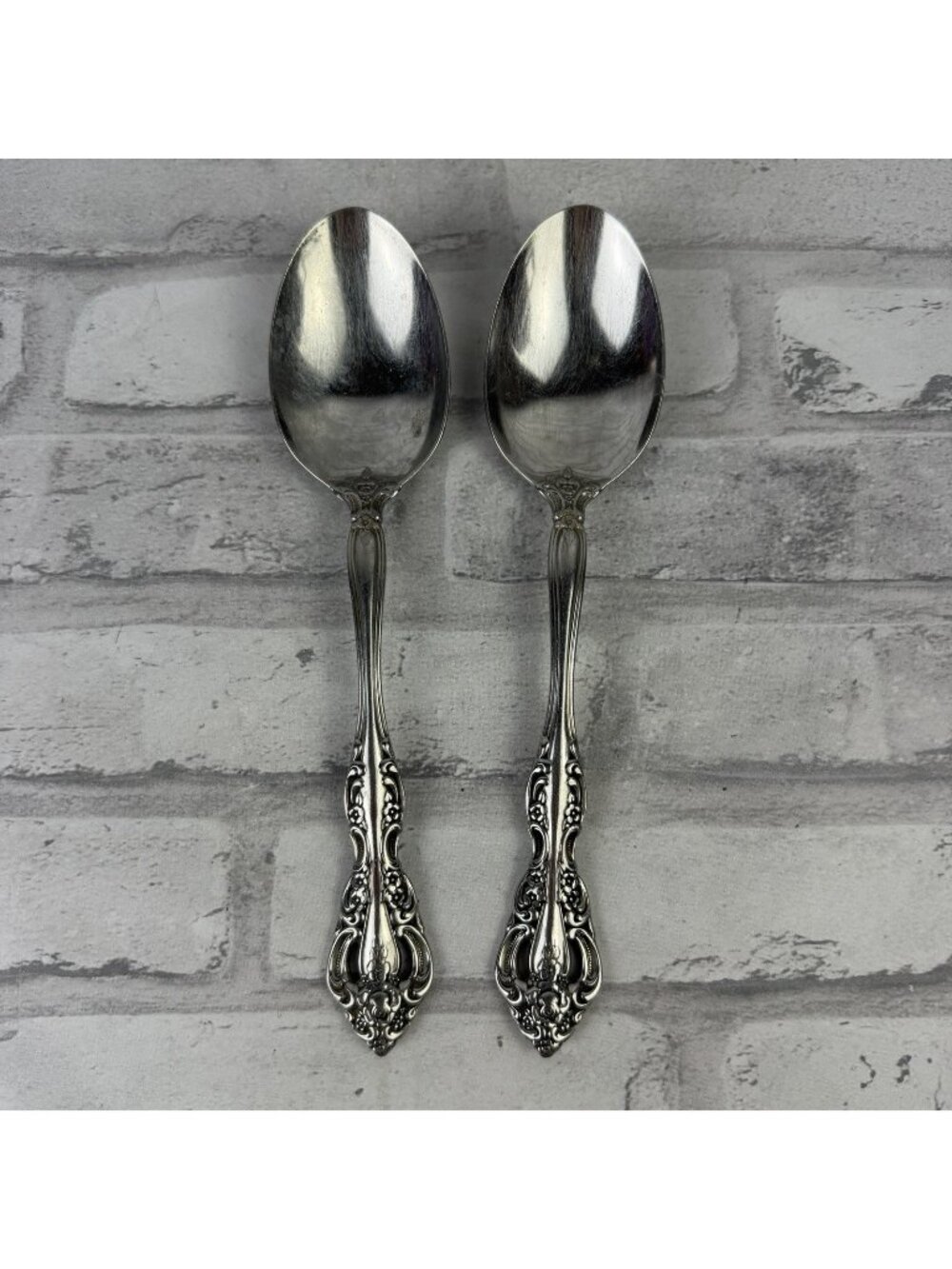 Oneida Michangelo Heirloom Stainless Flatware Serving Spoons Set of 2